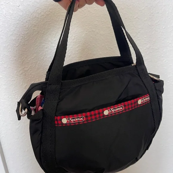 LeSportsac Black and Red Hello Kitty Hand Bag (Including Crossbody Straps) NWOT - Picture 2 of 8